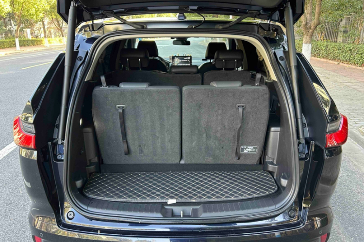 本田 皓影 2023款 240TURBO 两驱尊贵版PRO 7座局部细节23