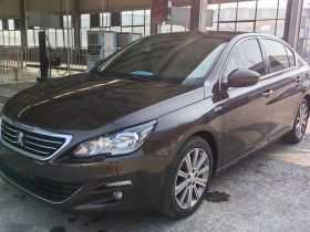 标致408 2015款 1.2T 自动豪华版