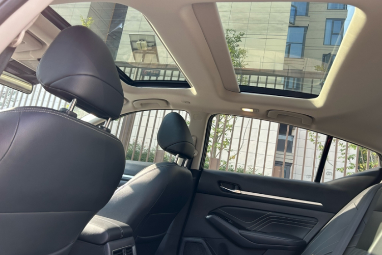 日产 天籁 2022款 2.0T XL 进享版中控内饰7002