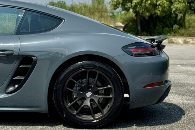 保时捷718 2016款 Cayman 2.0T车身外观6005