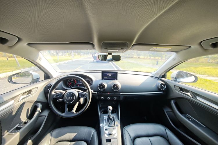 奥迪A3 2020款 Limousine 35 TFSI 进取型 国VI中控内饰7002