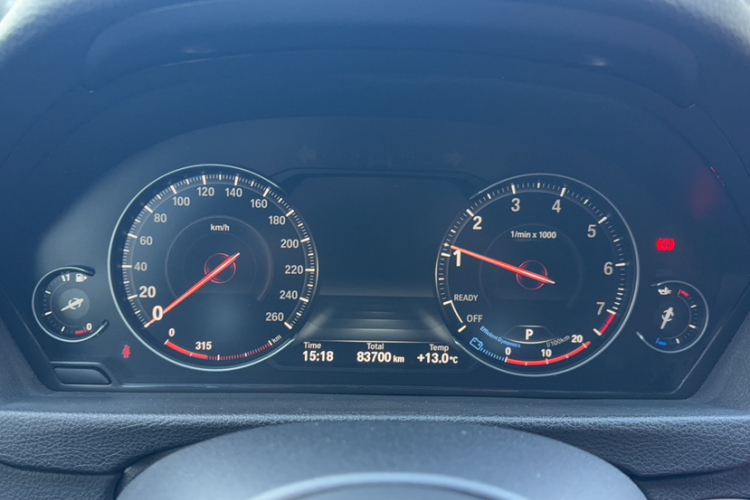 宝马3系GT 2020款 320i M运动曜夜版中控内饰15