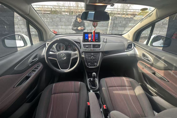 别克 昂科拉 2015款 1.4T 手动两驱都市进取型中控内饰7004