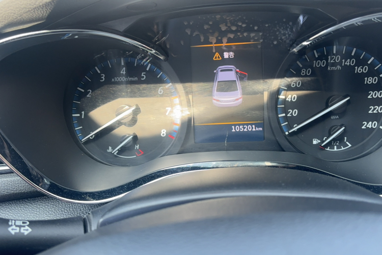 启辰D60 2019款 1.6L XL CVT智联精英版中控内饰15