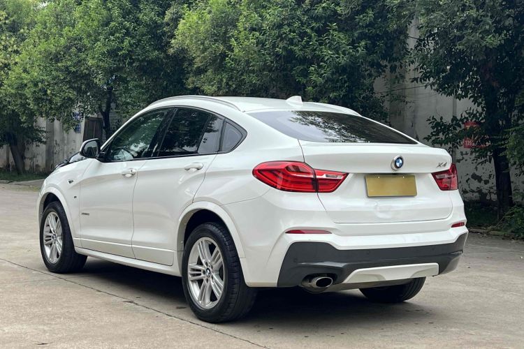 宝马X4 2016款 xDrive20i M运动型车身外观6004