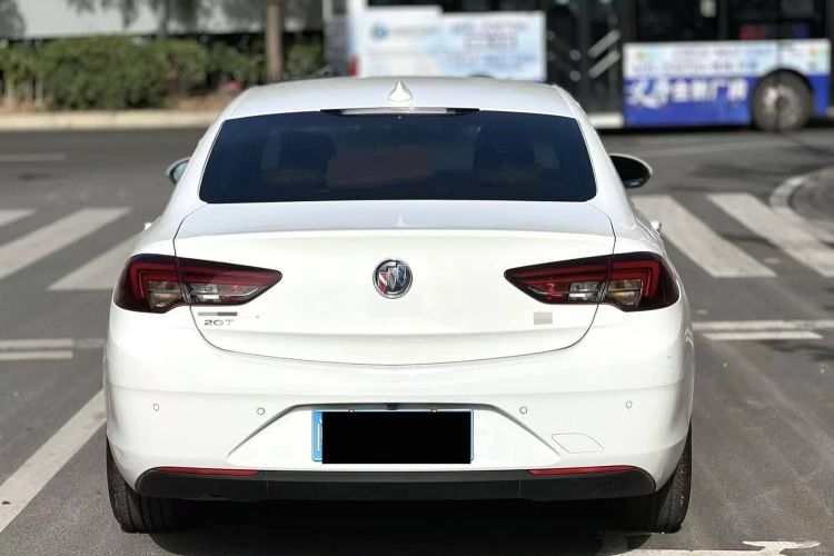 别克 君威 2019款 20T 精英型 国VI车身外观6004