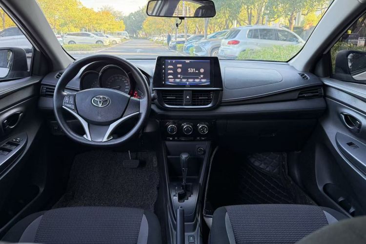 丰田 威驰 2021款 1.5L CVT创行版中控内饰7007