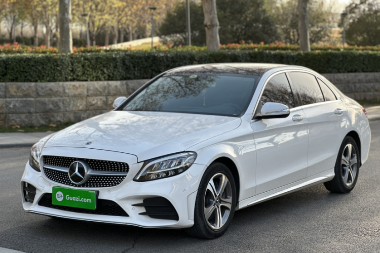 奔驰C级 2020款 改款 C 260 L 运动版车身外观1