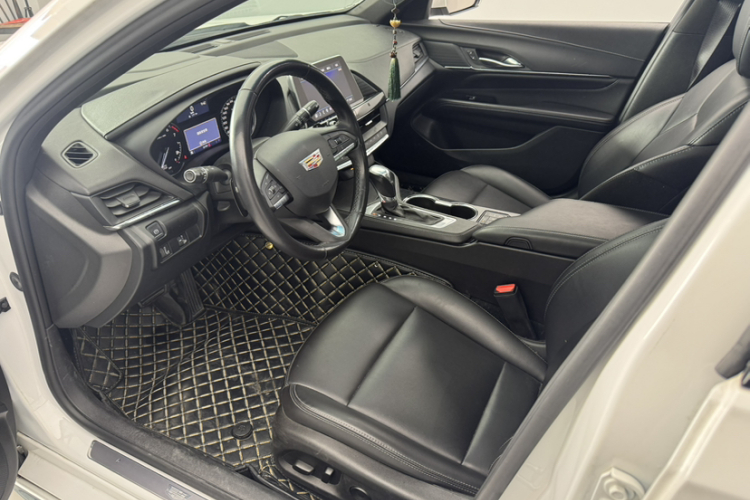 凯迪拉克CT4 2021款 28T 风尚型局部细节19