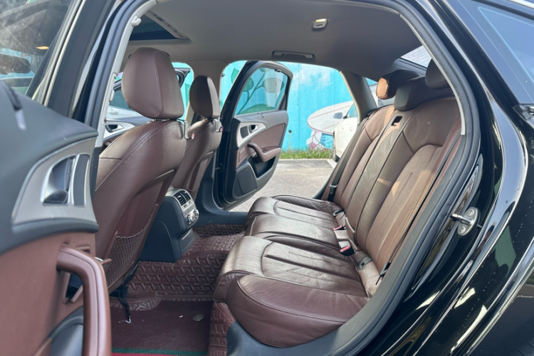 奥迪A6L 2016款 45 TFSI quattro 运动型中控内饰7003