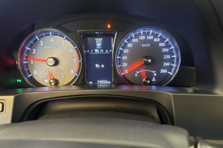 丰田 皇冠 2018款 2.0T 运动版中控内饰15