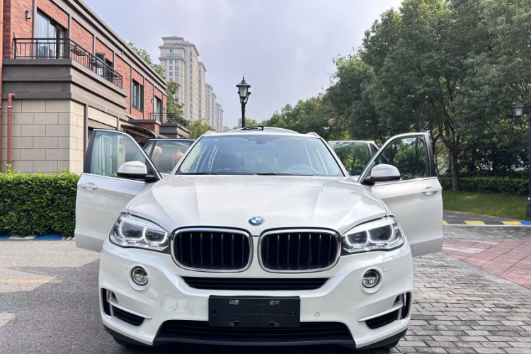 宝马X5(进口) 2014款 xDrive35i 典雅型车身外观6003