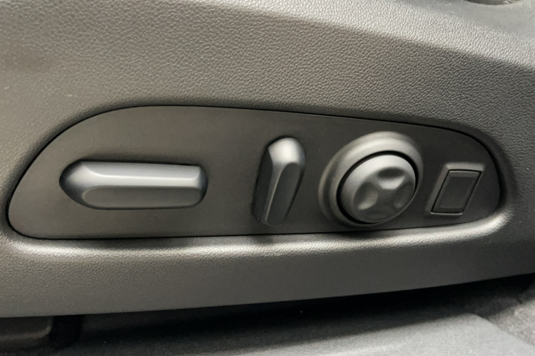 别克 昂科旗 2022款 652T 四驱尊享旗舰型 6座局部细节9010