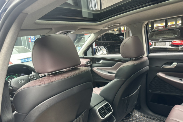 现代 胜达 2019款 380 TGDi GLS 自动两驱豪华版 国V中控内饰7008