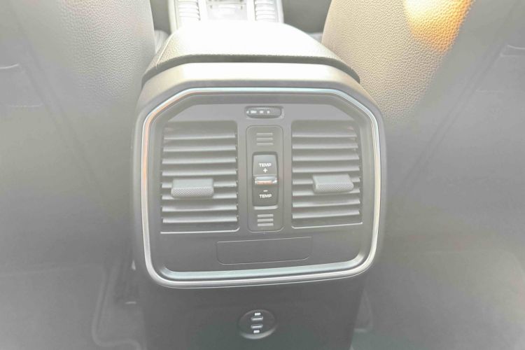 保时捷 2021款 Macan 2.0T中控内饰7013