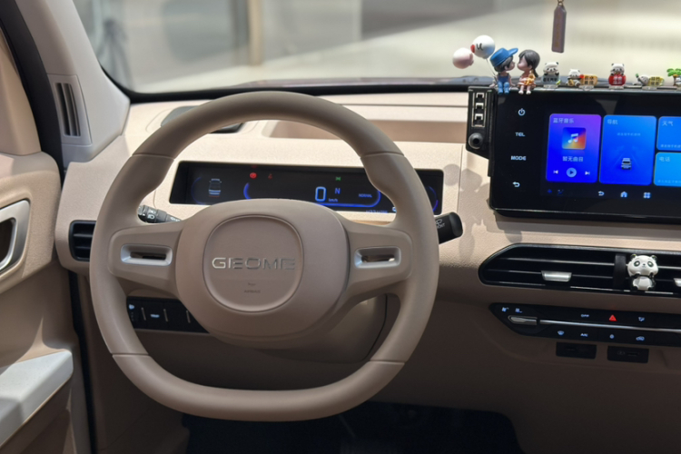 吉利银河 2024款 熊猫mini 200km 耐力熊局部细节9008