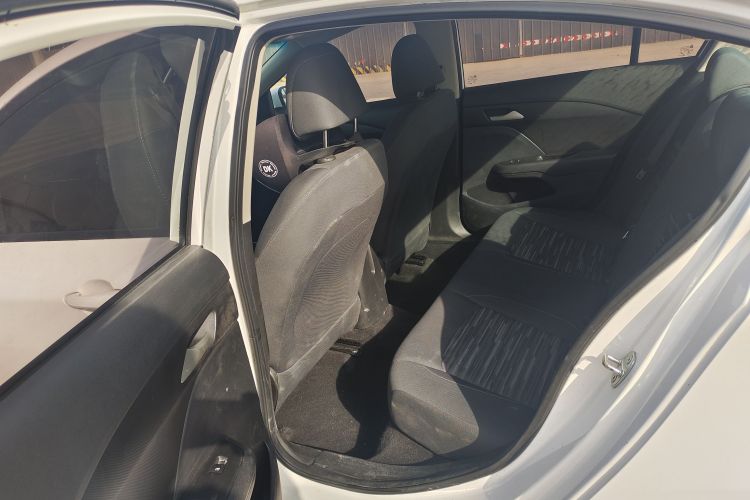 雪佛兰 科沃兹 2018款 320 自动欣享天窗版中控内饰7001