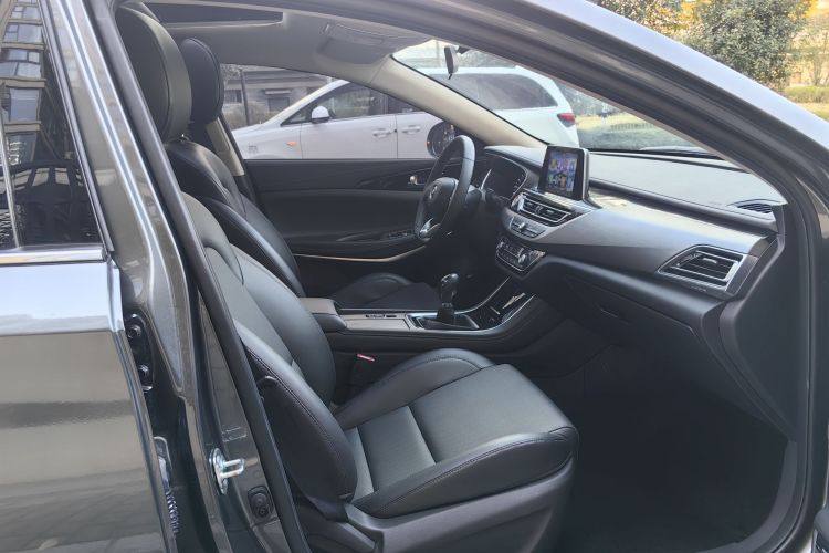 长安 锐程CC 2020款 1.5T 手动炫锐型局部细节41