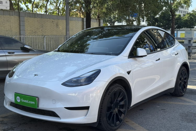 特斯拉 Model Y 2022款 改款 后轮驱动版车身外观6004