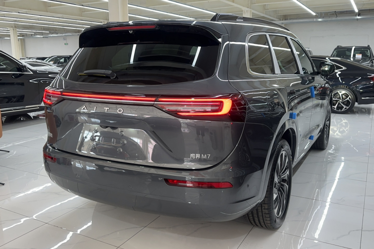 鸿蒙智行 问界M7 2024款 1.5T 智驾后驱Max版 5座车身外观6003