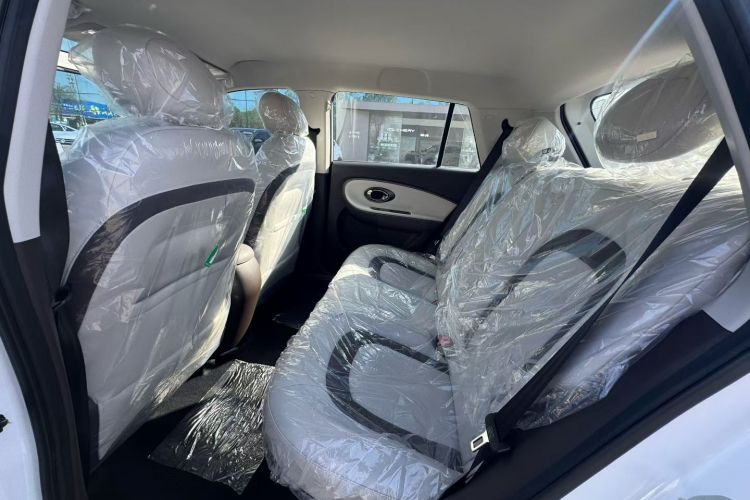 江淮钇为 钇为3 2024款 挚爱版 330km Air中控内饰7004