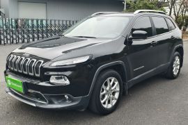 Jeep 自由光 2017款 2.0L 优越版