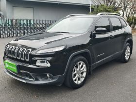 Jeep 自由光 2017款 2.0L 优越版