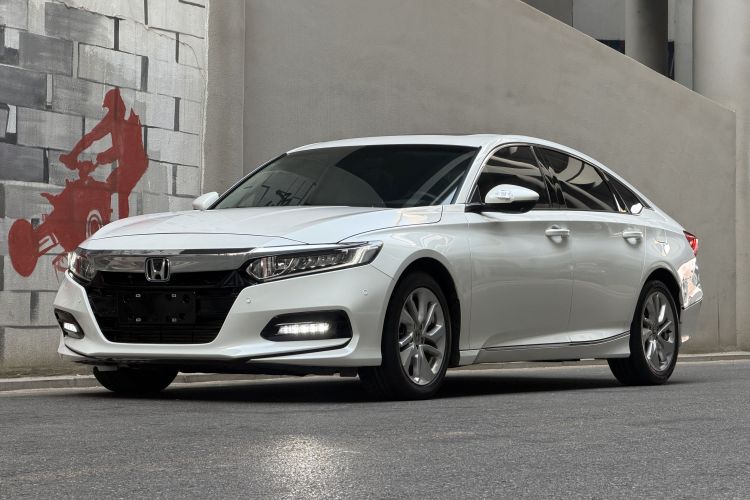 本田 雅阁 2018款 260TURBO 精英版 国V车身外观6004