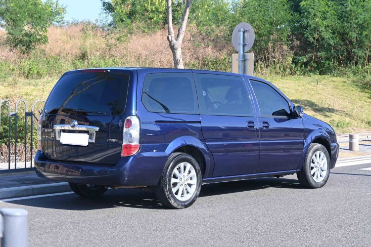 别克GL8 2014款 2.4L 经典版车身外观6007