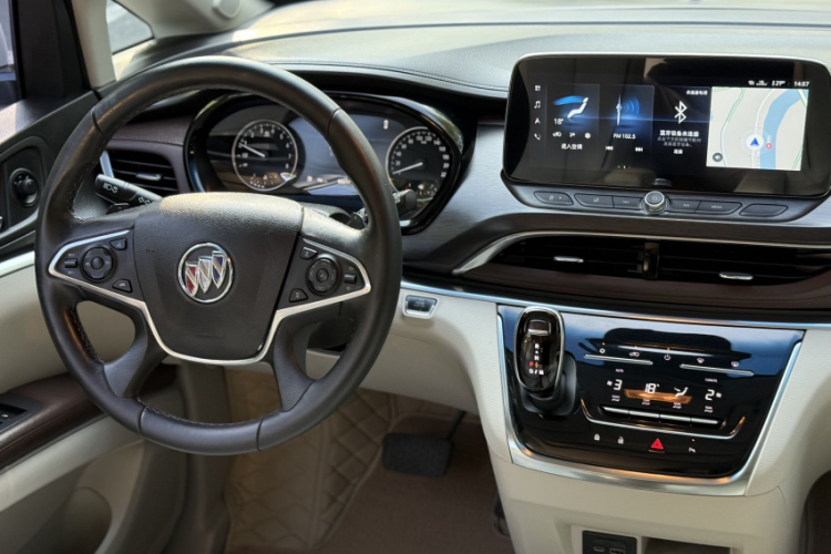别克GL8 2021款 陆上公务舱 652T 豪华型中控内饰7002