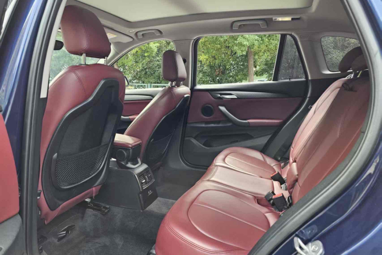 宝马X1 2019款 sDrive20Li 领先型中控内饰7007