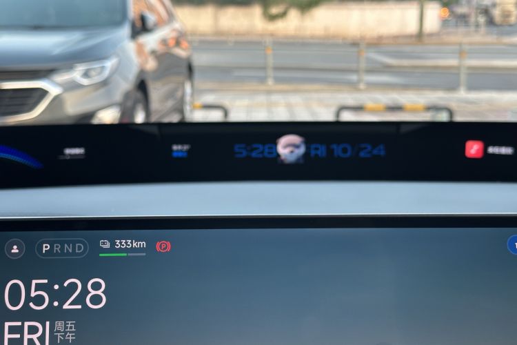 小米汽车 小米YU7 2025款 超长续航高性能四驱Max版中控内饰7012