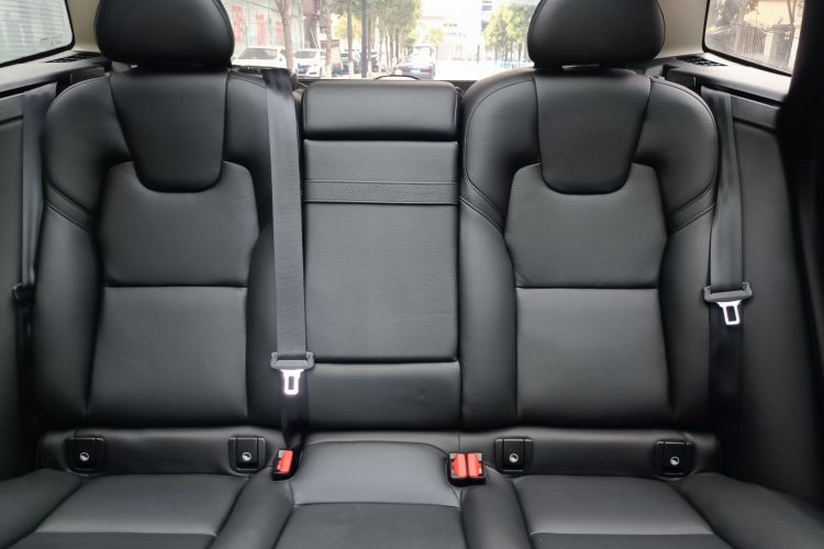 沃尔沃XC60 2019款 T5 四驱智逸版 国VI中控内饰7007