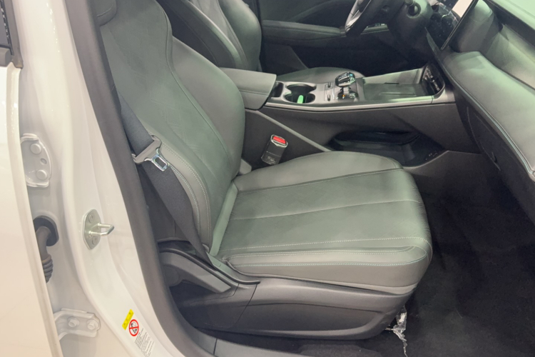 比亚迪 秦PLUS 2025款 DM-i 智驾版 55KM领先型局部细节41