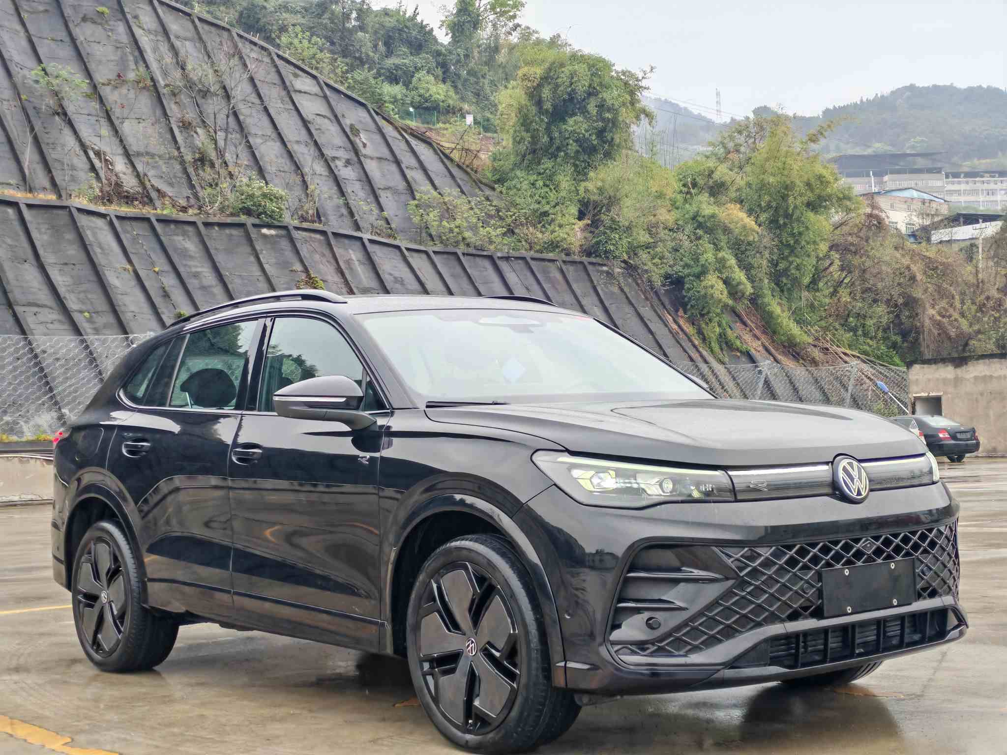 大众 途观L 2024款 PRO 380TSI 四驱R-Line智尊版(3)