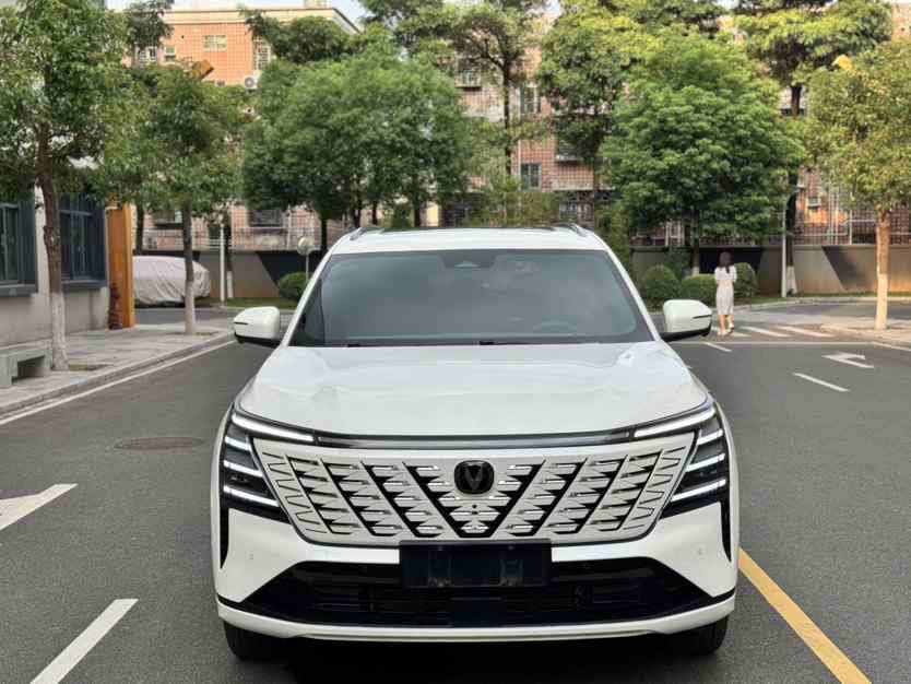 长安CS75 PLUS 2025款 第四代 UItra 2.0T 新蓝鲸 智慧智擎型(2)