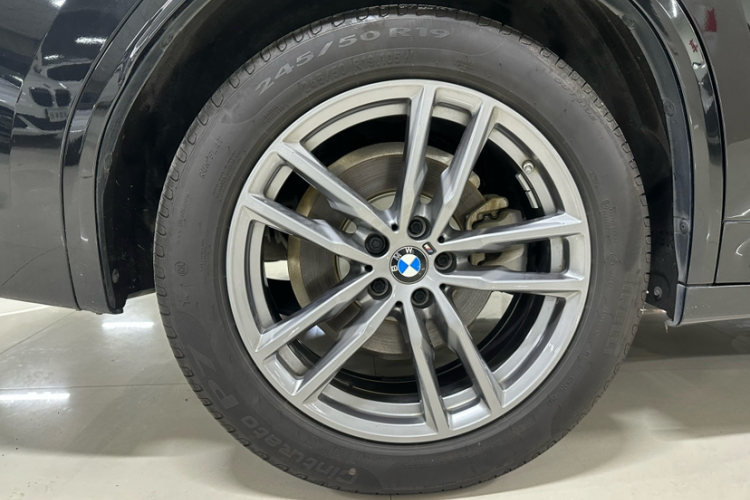 宝马X3 2020款  xDrive28i M运动套装车身外观6009