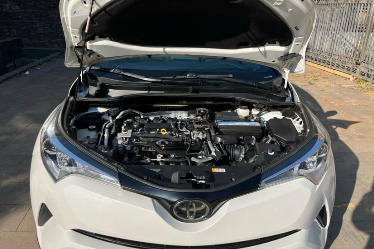 丰田C-HR 2020款 2.0L 领先版局部细节9006