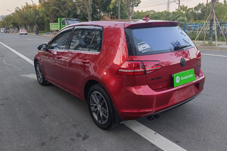 大众 高尔夫 2016款 230TSI 自动豪华型车身外观6005