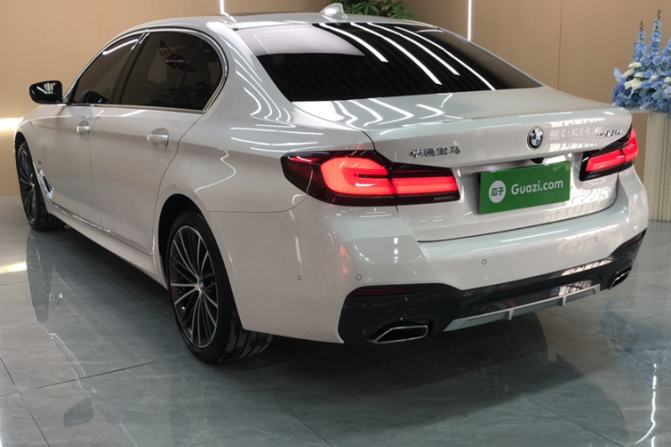 宝马5系 2023款 改款 530Li 领先型 M运动套装车身外观6002