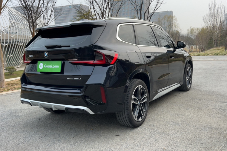 宝马X1 2023款 sDrive25Li M运动套装车身外观6006