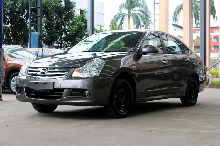 日产 轩逸 2016款 1.6XE 手动舒适版车身外观1