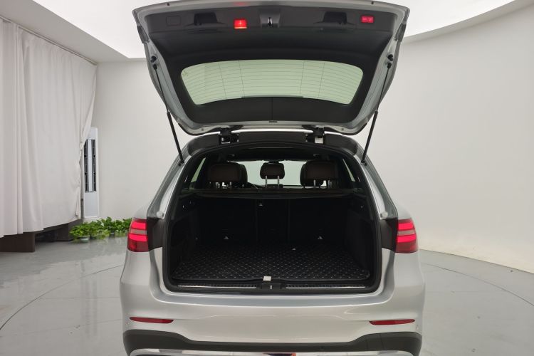 奔驰GLC 2018款 改款 GLC 260 4MATIC 动感型局部细节23
