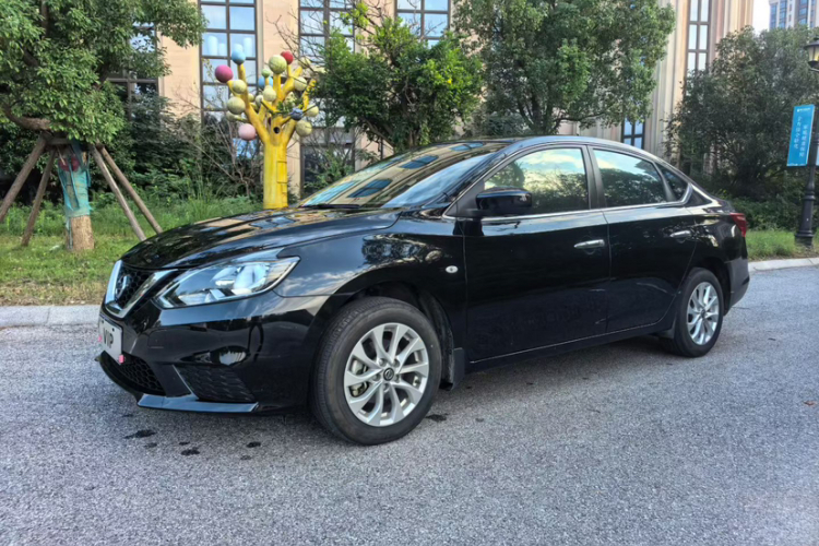 日产 轩逸 2024款 经典 1.6XE CVT舒适版车身外观1