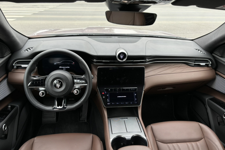 玛莎拉蒂 Grecale格雷嘉 2023款 2.0T GT中控内饰7002