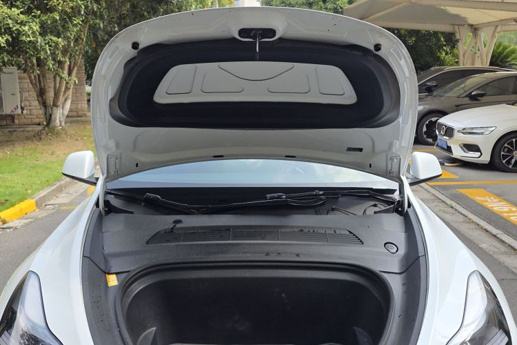 特斯拉 Model Y 2021款 长续航全轮驱动版局部细节24