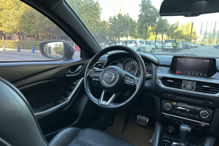 马自达 阿特兹 2018款 2.5L 蓝天尊崇版 国V中控内饰7009