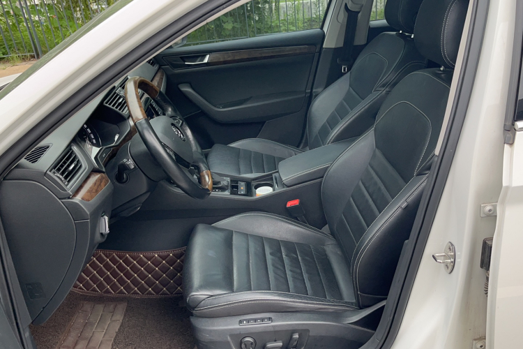 斯柯达 速派 2016款 TSI380 DSG尊行版局部细节19