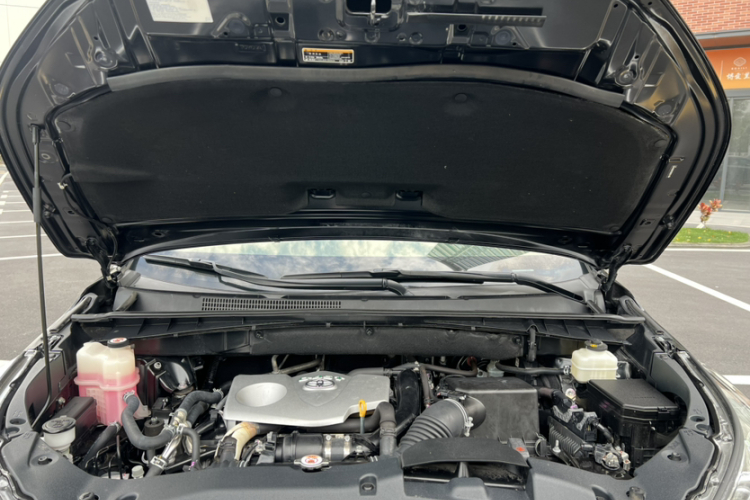 丰田 汉兰达 2020款 2.0T 四驱百万纪念版 7座局部细节24