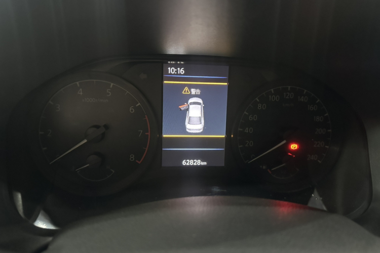 日产 天籁 2021款 2.0L XL 舒适版中控内饰15